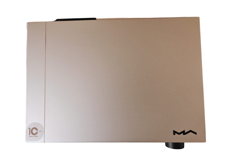 Undentia AB Matrix Audio Element S digital transport in a sleek silver finish with a 10-year anniversary logo.